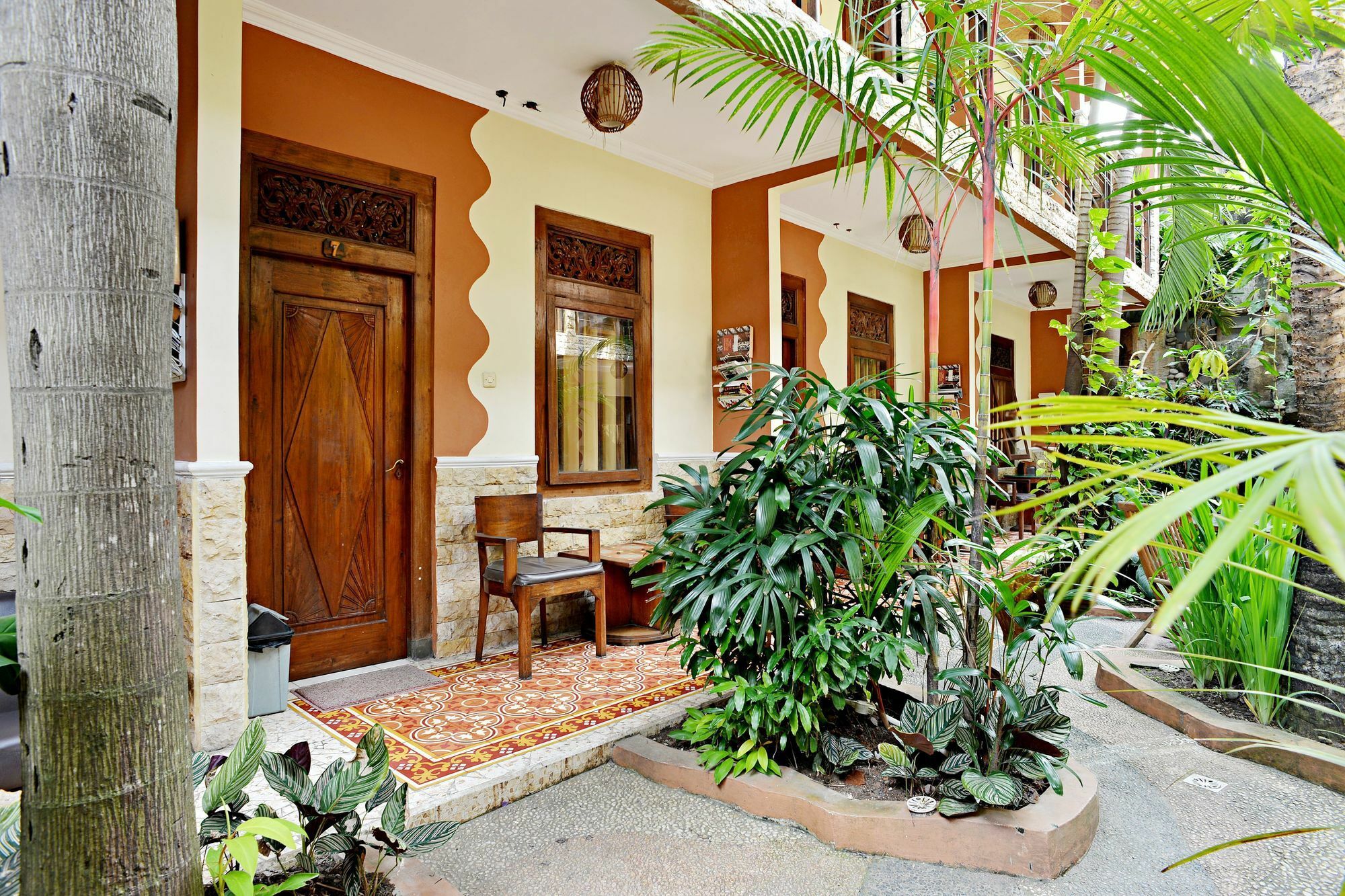 Zen Rooms Malioboro Sosrowijayan Wetan Джокьякарта Экстерьер фото